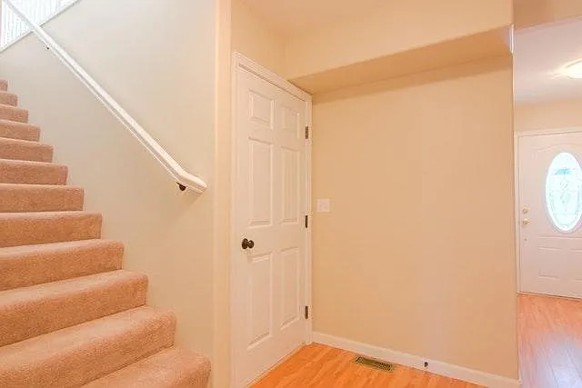 3 bed, 1244 sqft, $2,700 — Photo 4