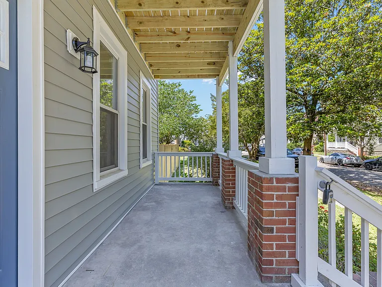 1611 McDaniel St #A — Photo 54