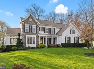 95 Greenbriar Dr, Elizabethtown, PA 17022