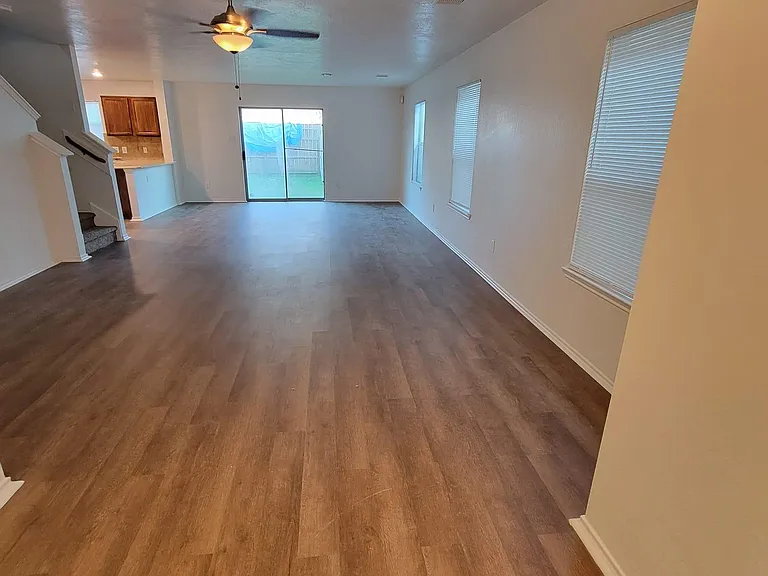 2726 Skyview Crest Ct — Photo 6