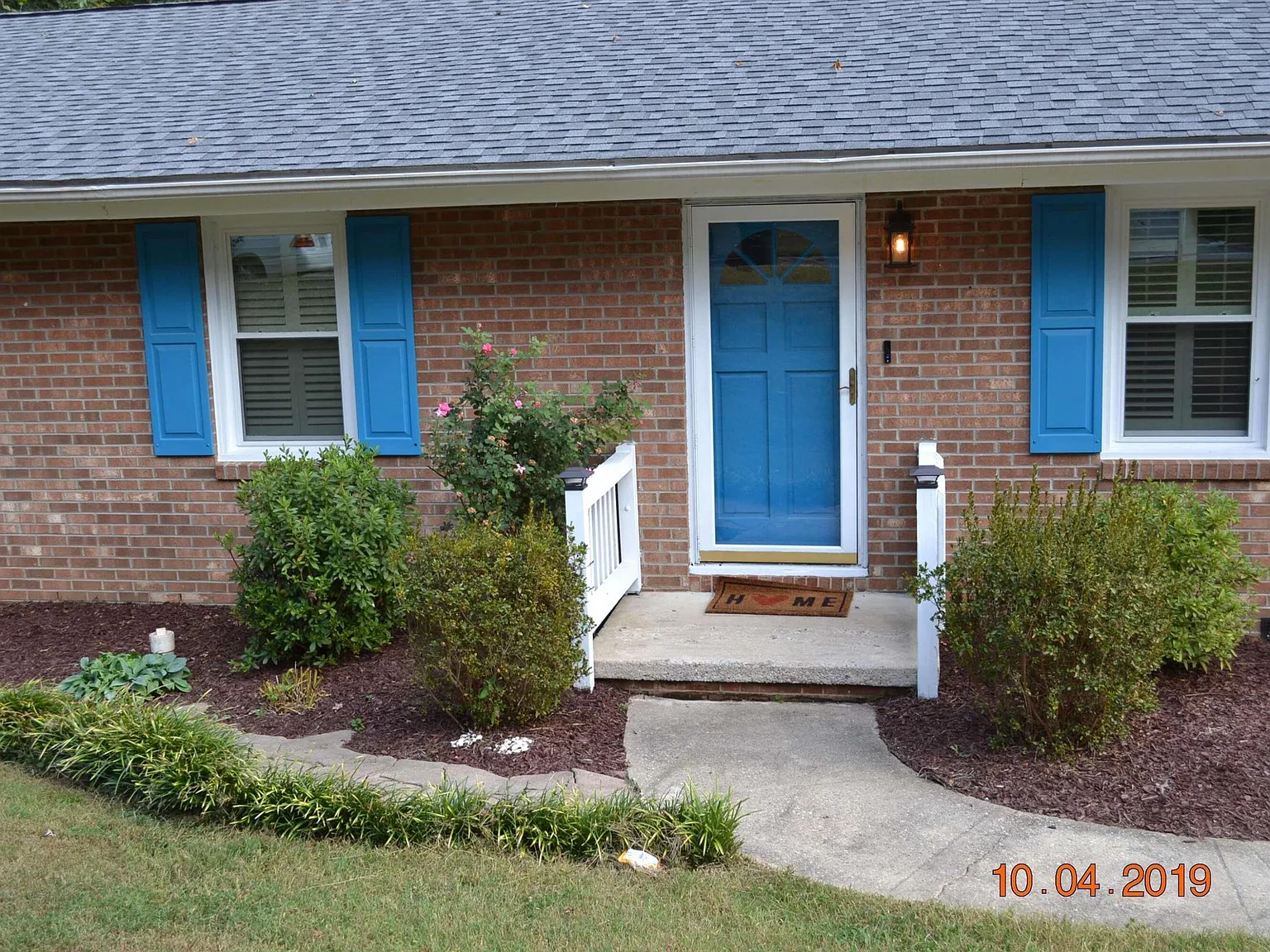 3 bed, 1.5 bath, 1230 sqft, $1,790 — Photo 3