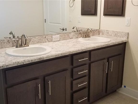 5th image of 31537 Broadwater Ave