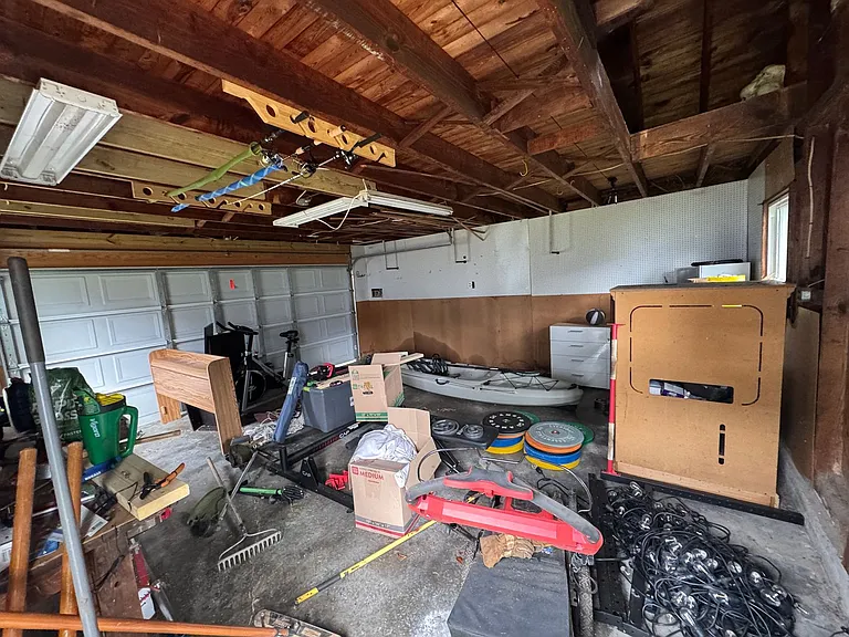 9251 Atwood Ave — Photo 32