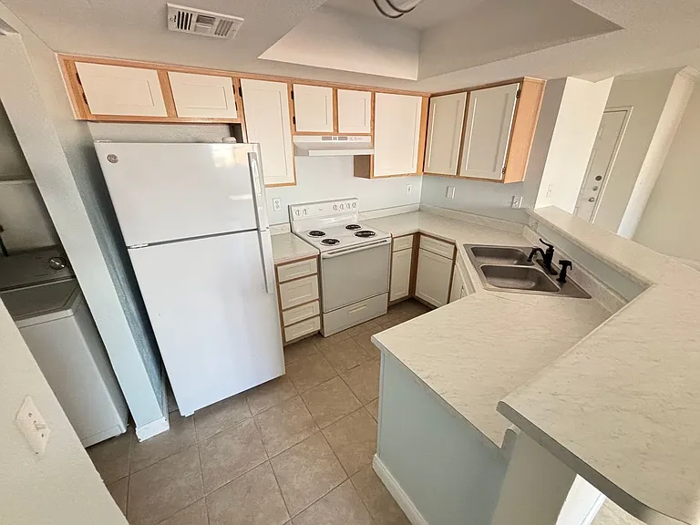 8600 W Charleston Blvd #1129 — Photo 9