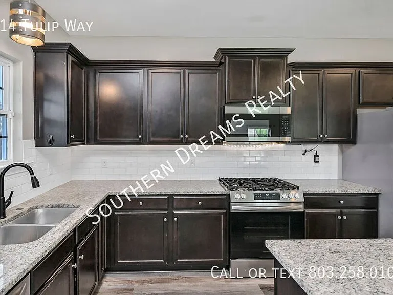 414 Tulip Way — Photo 17