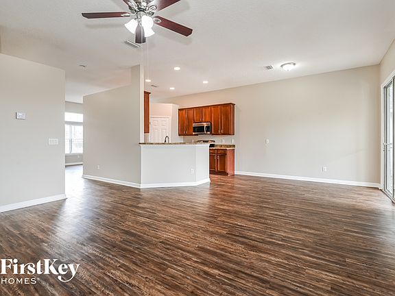 4th image of 3364 Chapel Ct