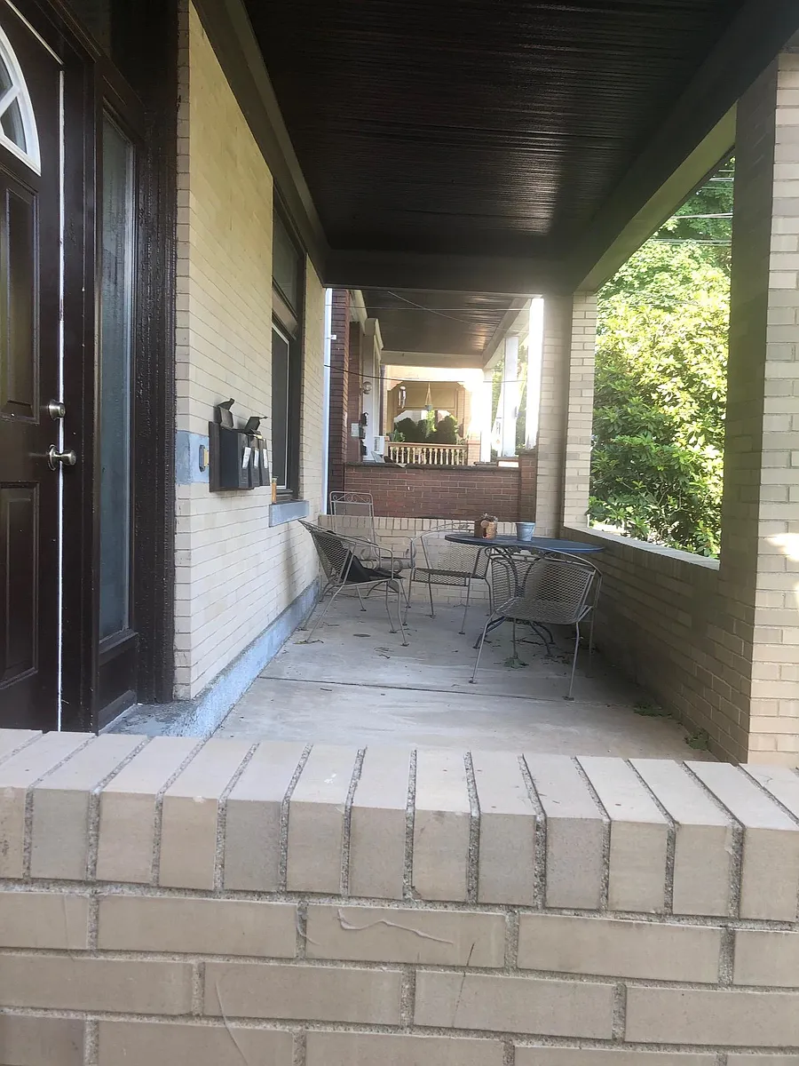 Share front porch - 5833 Hobart St #2