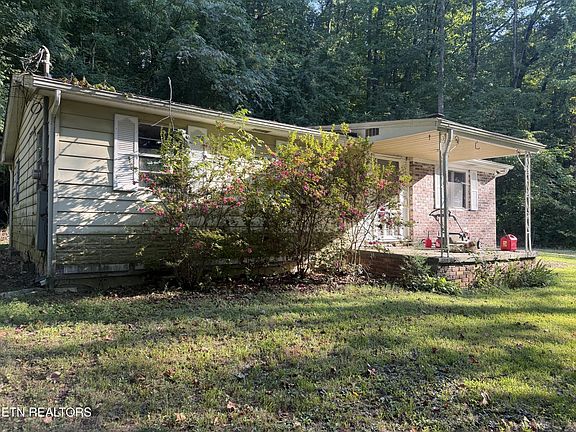 3rd image of 2832 Rifle Range Dr