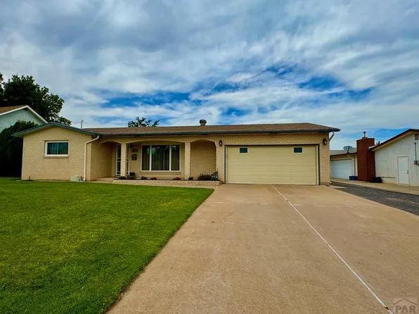 204 Fordham Cir, Pueblo, CO 81005