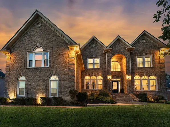 9716 Turquoise Ln, Brentwood, TN 37027