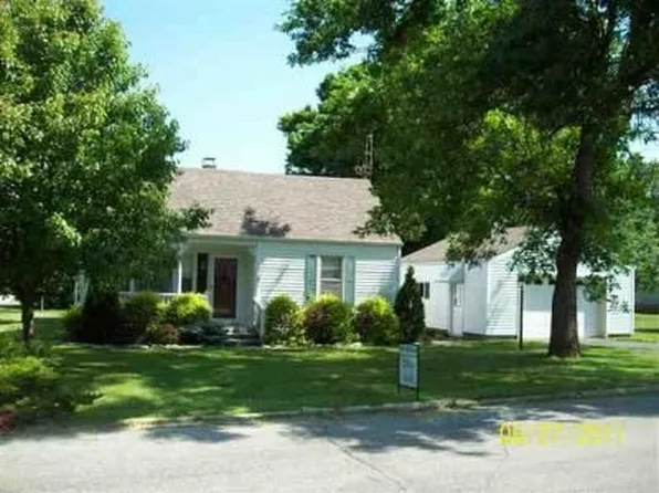 301 W Sycamore St, Liberty, IN 47353