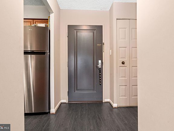 2nd image of 5300 Columbia Pike APT 403
