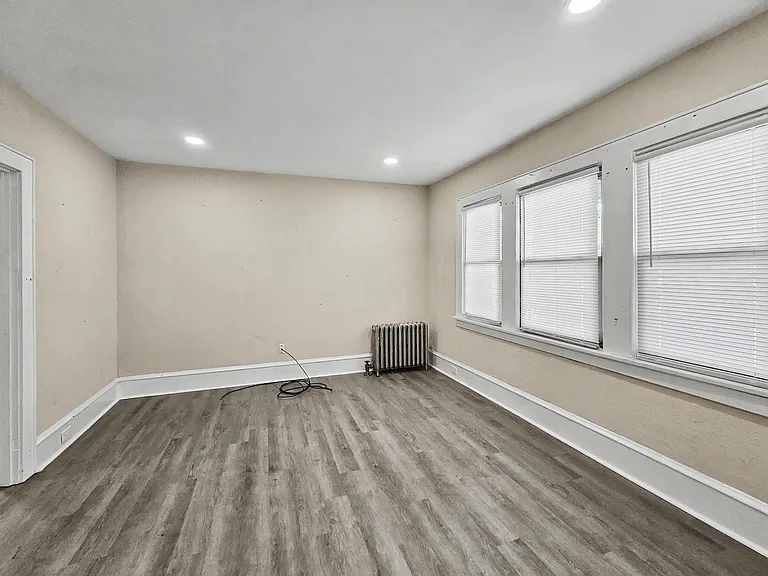405 Fig St — Photo 10