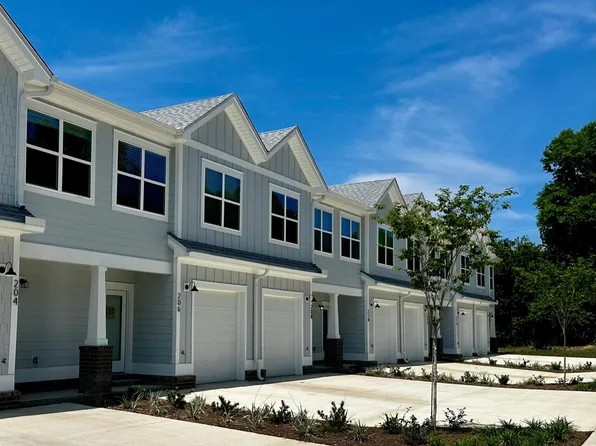 206 Walton Ave #200, Niceville, FL 32578