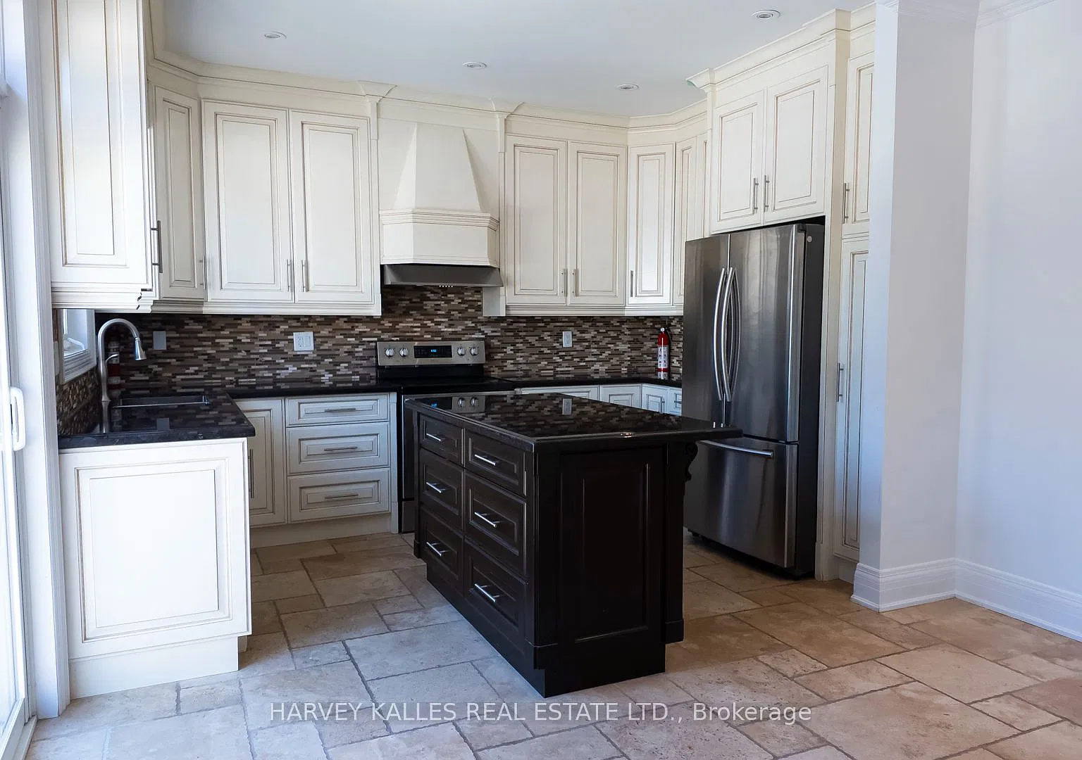 2 bed, $2,600 — Photo 2