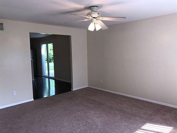 4th image of 4720 Deerwood Ct