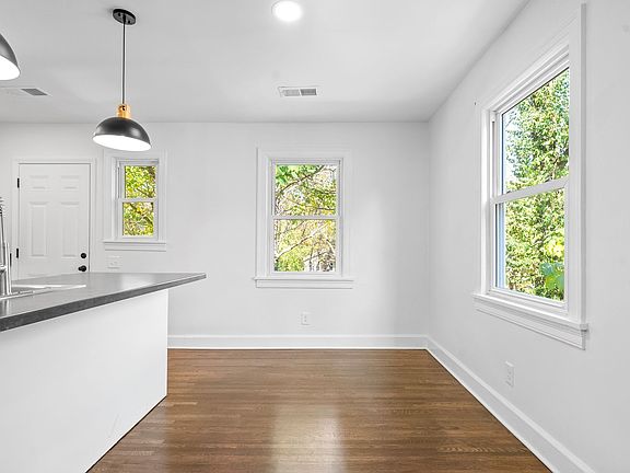 4th image of 743 Woodmont Blvd