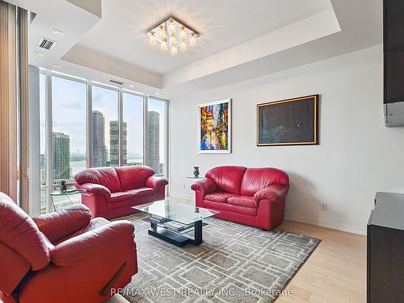 3rd image of 88 Park Lawn Rd #2906