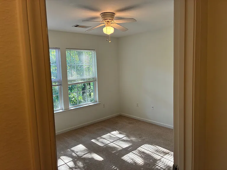 5804 Foxboro Dr — Photo 4