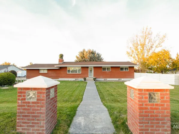 2008 Smith Ave, Nampa, ID 83651