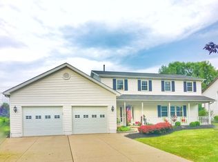 5093 Eastbrooke Pl, Williamsville, NY 14221