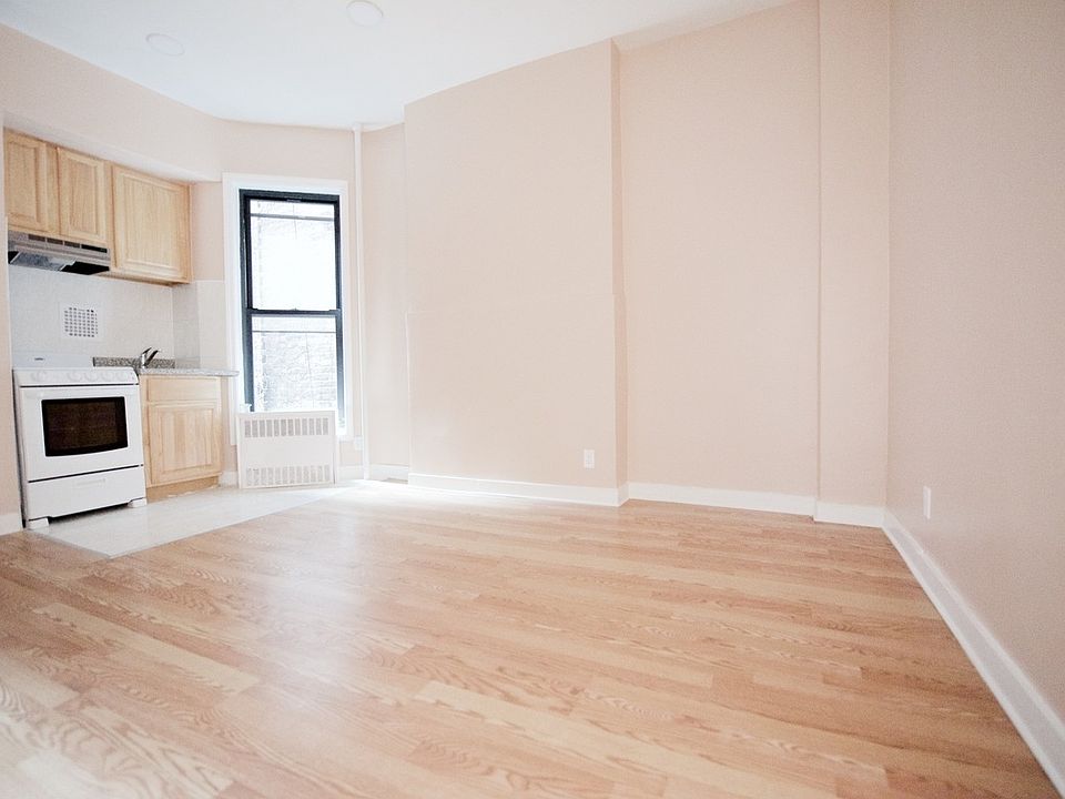 1st image of 9 Allen St #3A