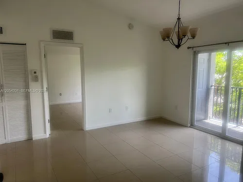15470 SW 284th St Photo 1