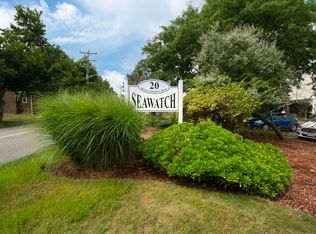 20 Rockland House Rd APT 404, Hull, MA 02045