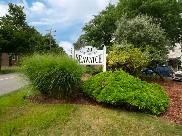20 Rockland House Rd APT 404, Hull, MA 02045