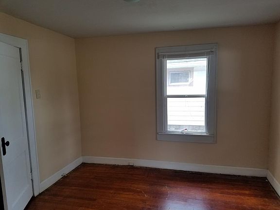 3rd image of 3919 Fletcher Ave