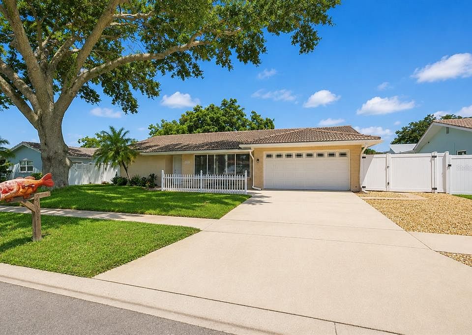 1st image of 2069 KINGFISHER DRIVE