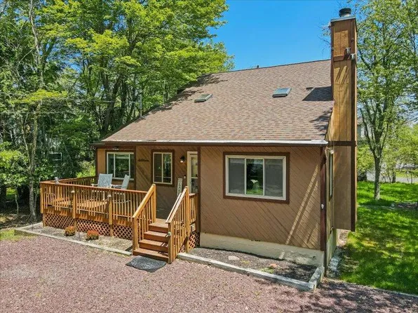 525 Towamensing Trl, Albrightsville, PA 18210