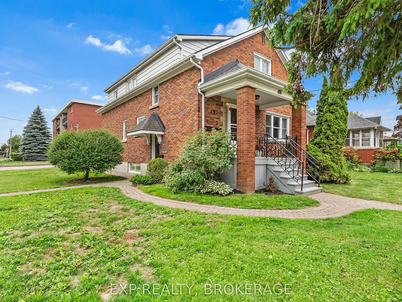 3 bed, $2,995 — Photo 3
