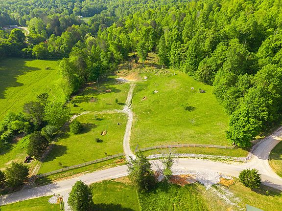 5th image of 1051 Kelley Lane Spann Hill Rd