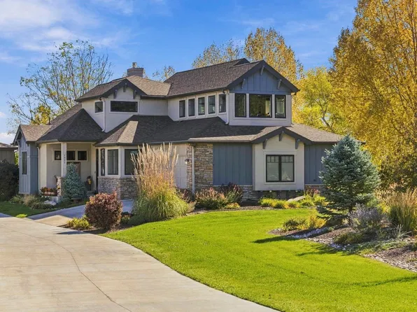 1832 Seven Lakes Dr, Loveland, CO 80538