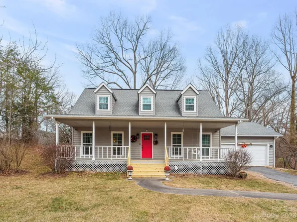 102 Charles Ridge Rd, Asheville, NC 28805
