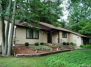 180 Paradise Rd, East Amherst, NY 14051