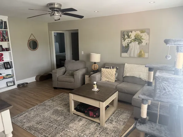 706 Gregg Ave APT B, Florence, SC 29501