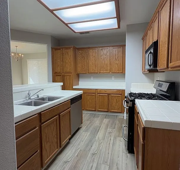 2390 River Rock Dr — Photo 14