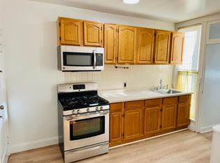 7238 Sommers Rd, Philadelphia, PA 19138