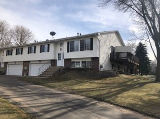 4464 Clover Ln, Eagan, MN 55122