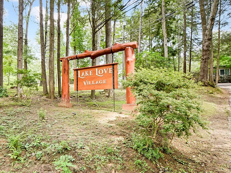 30 Lakemont Cottage Trl — Photo 1