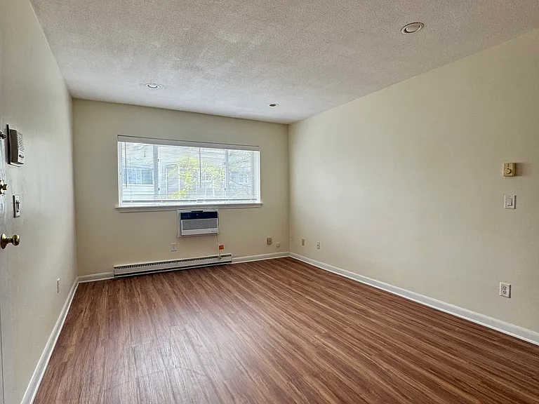 197 Calumet St #16 — Photo 4