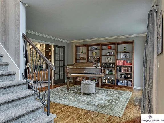 4th image of 1711 N 127th St