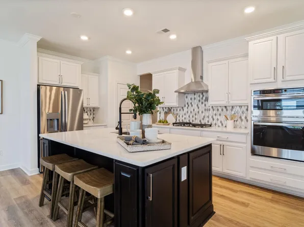 1211 Saxon Ct, Myrtle Beach, SC 29579