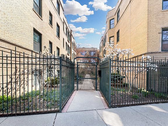 2nd image of 7033 N Sheridan Rd APT 2N