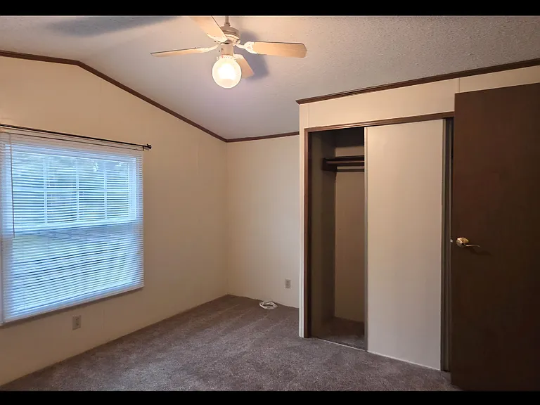 11734 Harp Rd — Photo 22