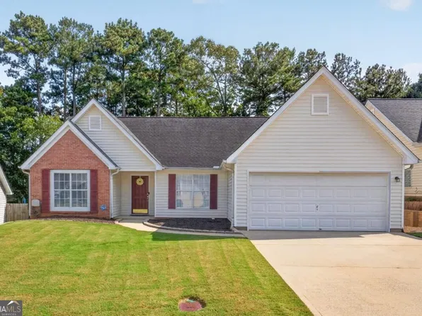 2210 Laurel Pointe Ln, Lawrenceville, GA 30043
