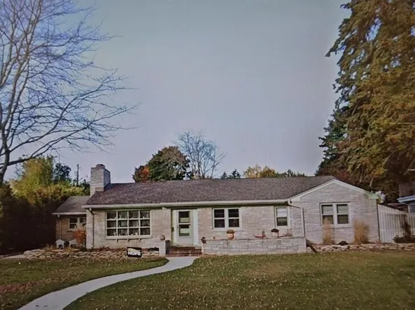 1010 Lincoln BOULEVARD, Manitowoc, WI 54220