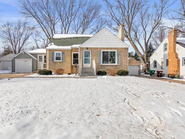 1781 Albert St N, Falcon Heights, MN 55113